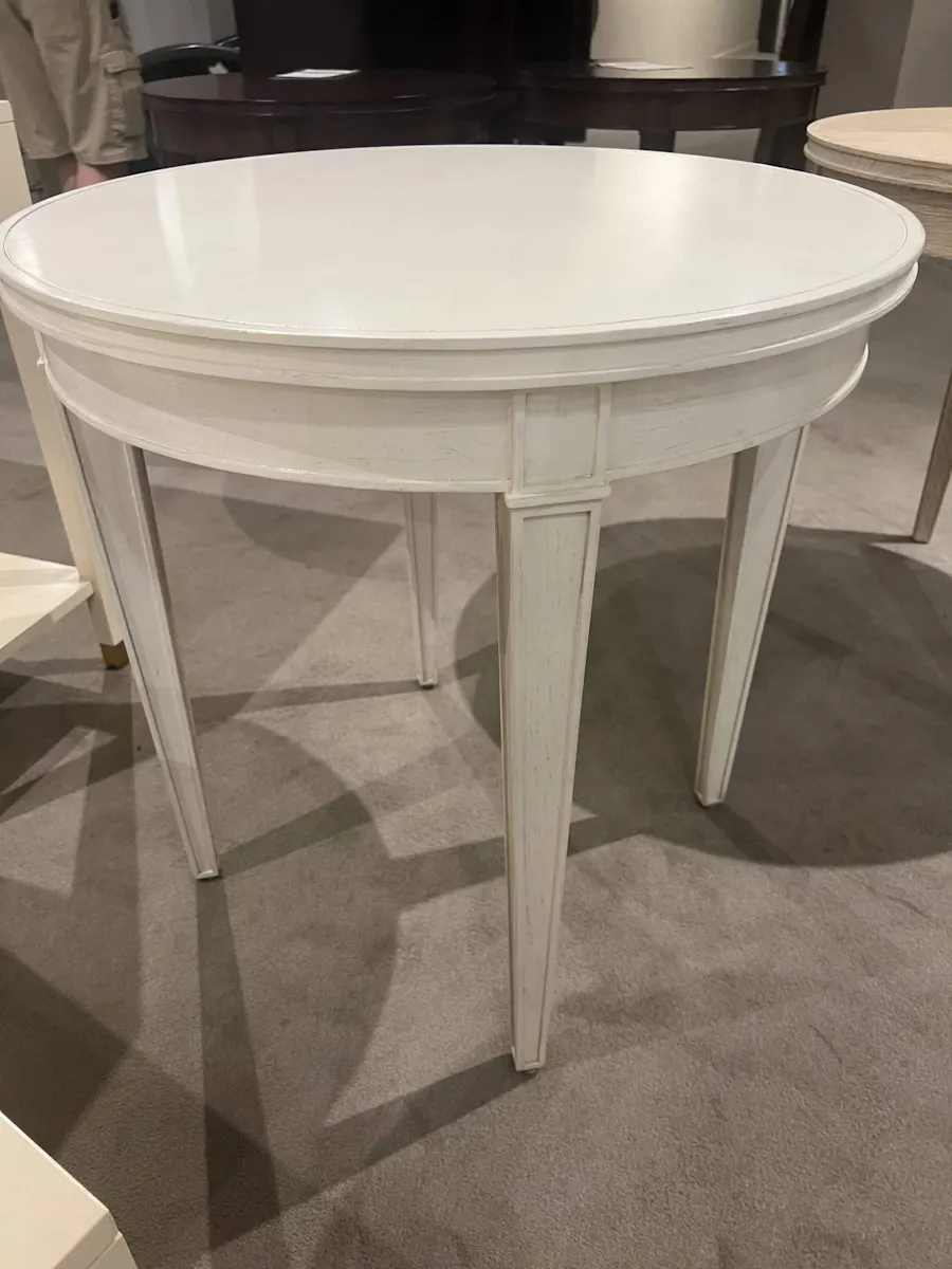 Highland House HH26-138/30 Lennox Side Table Highland House HH26-138/30 Lennox Side Table
