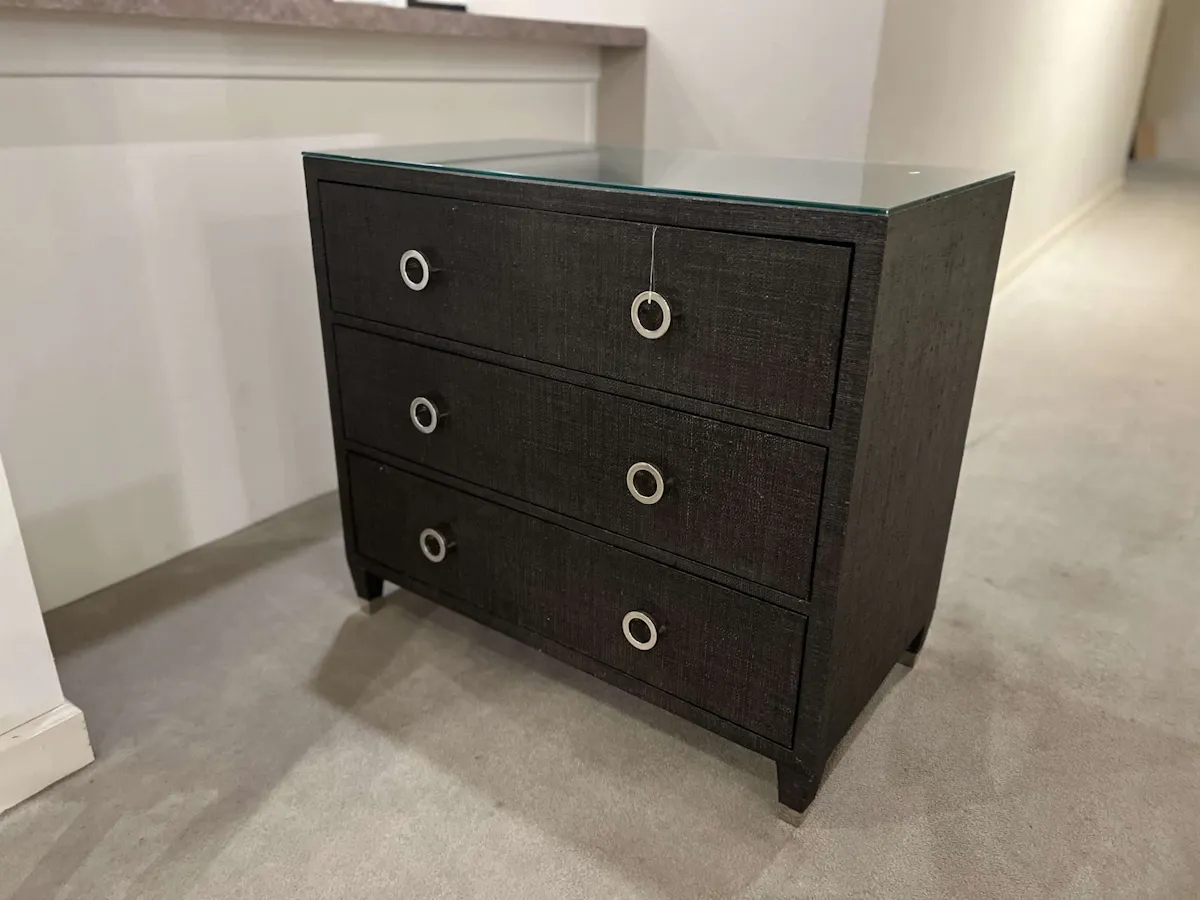 Century CT5019-BK/150 Charleston Side Chest Century CT5019-BK/150 Charleston Side Chest