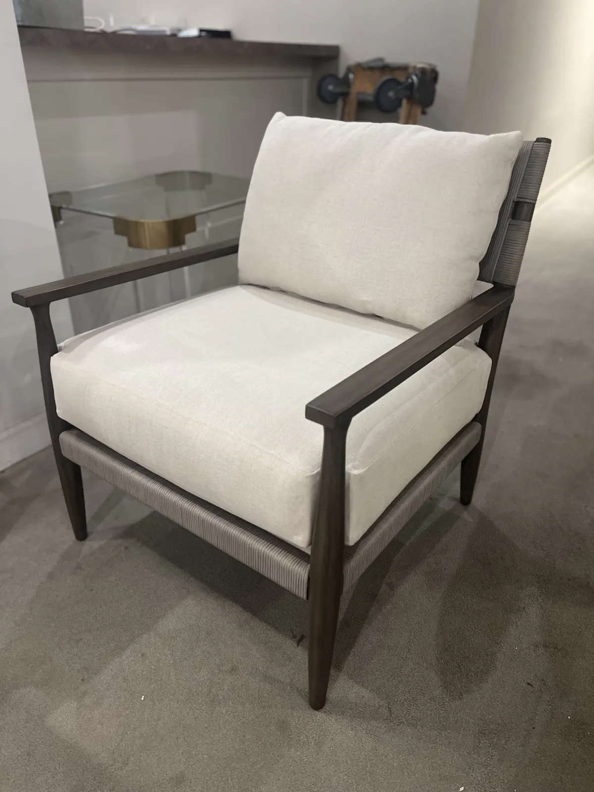 Century CT6053/50 Bryson Lounge Chair Century CT6053/50 Bryson Lounge Chair