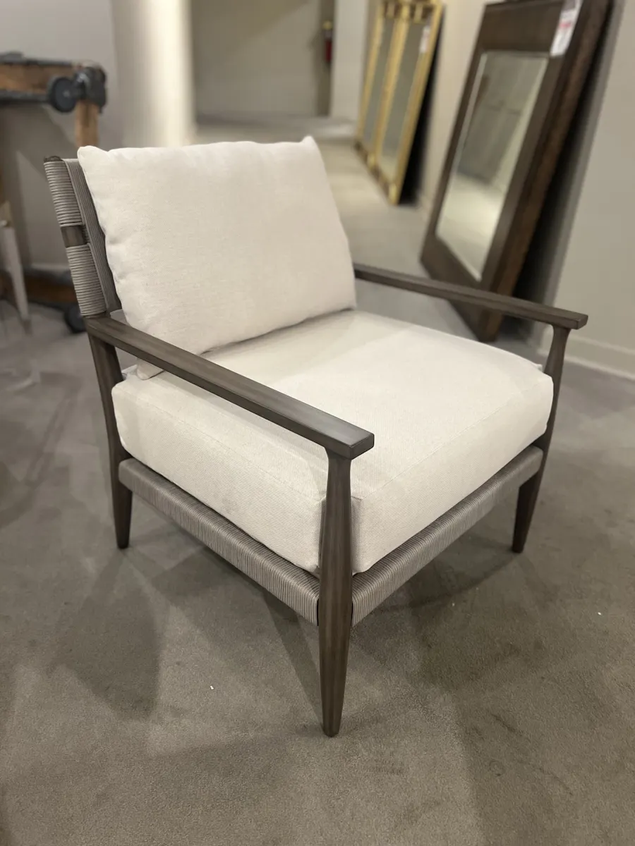 Century CT6053/50 Bryson Lounge Chair Century CT6053/50 Bryson Lounge Chair