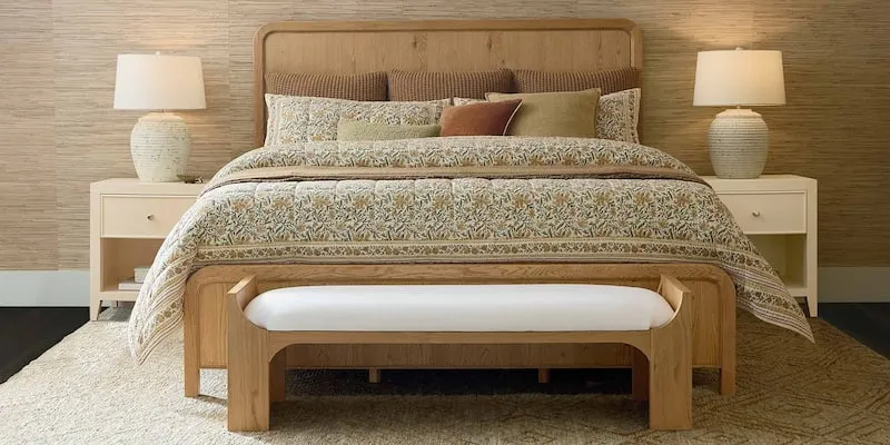 Bassett Furniture 2544-K159 Newbury King Panel Bed Bassett Furniture 2544-K159 Newbury King Panel Bed