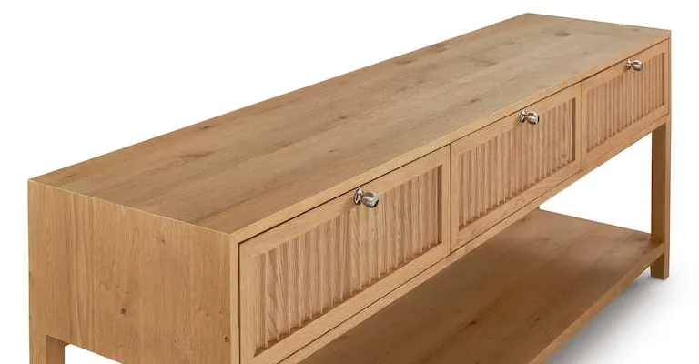 Bassett Furniture 6544-0698 Newbury 3 Drawer Console Table Bassett Furniture 6544-0698 Newbury 3 Drawer Console Table
