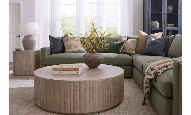 Bassett Furniture 6730-0605 Andora Round Plinth Cocktail Table Bassett Furniture 6730-0605 Andora Round Plinth Cocktail Table