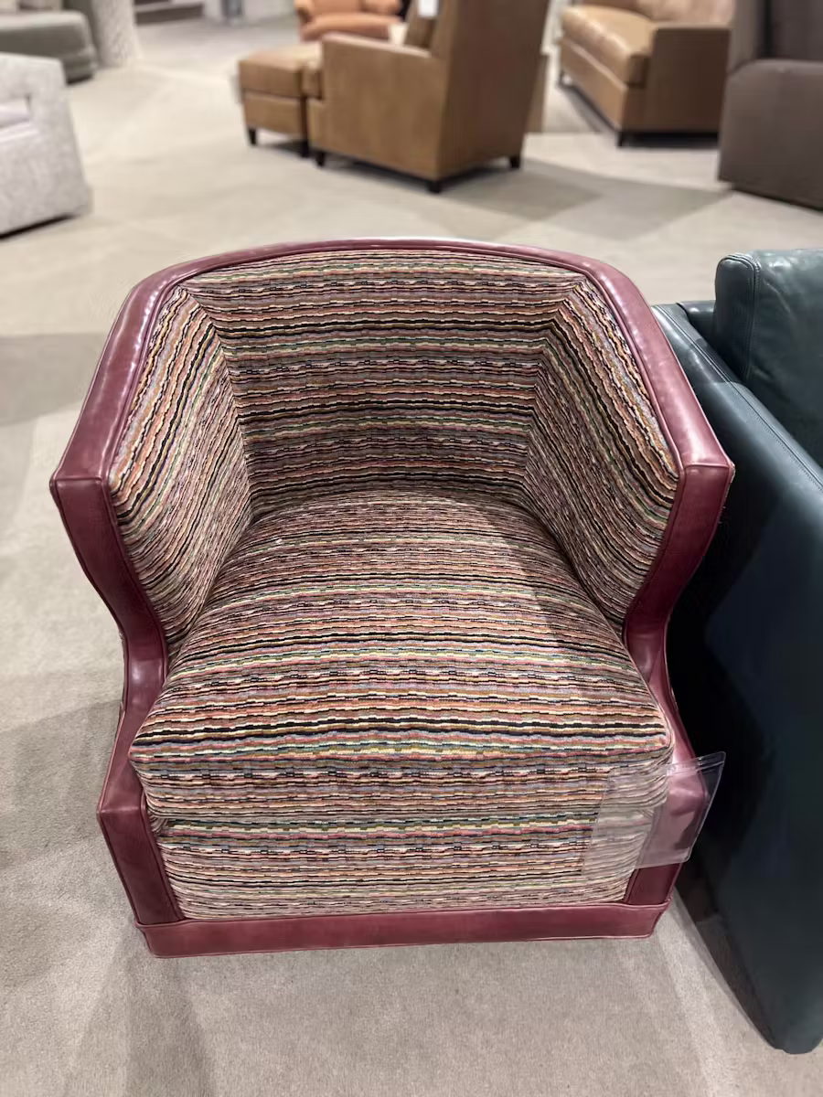 Jessica Charles 5370-S/130 Skylar Swivel Chair Jessica Charles 5370-S/130 Skylar Swivel Chair