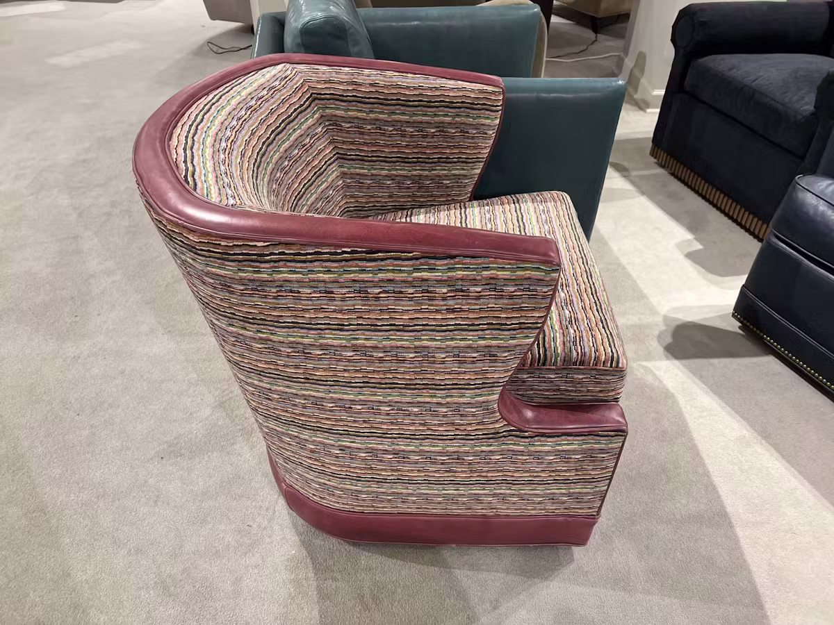 Jessica Charles 5370-S/130 Skylar Swivel Chair Jessica Charles 5370-S/130 Skylar Swivel Chair