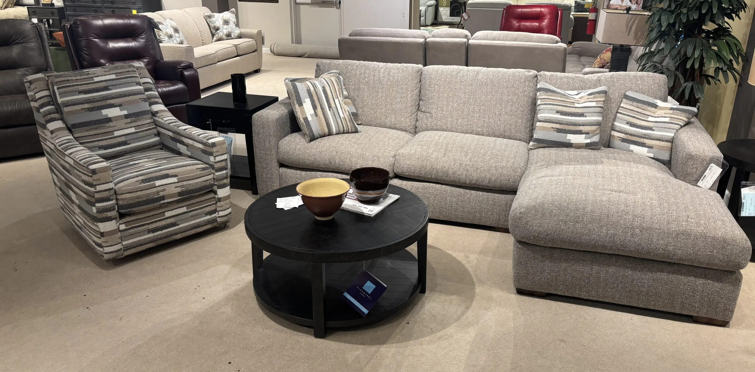 Flexsteel 7107-27 Collins Sofa and Murph Chair