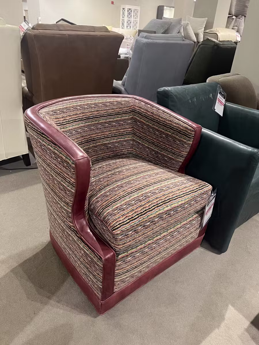 Jessica Charles 5370-S/130 Skylar Swivel Chair Jessica Charles 5370-S/130 Skylar Swivel Chair