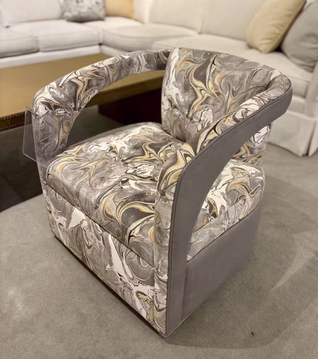 Jessica Charles 5233-S/128 Carmela Swivel Chair Jessica Charles 5233-S/128 Carmela Swivel Chair