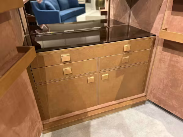 Century SF6260/350 Nicolo Bar Cabinet Century SF6260/350 Nicolo Bar Cabinet