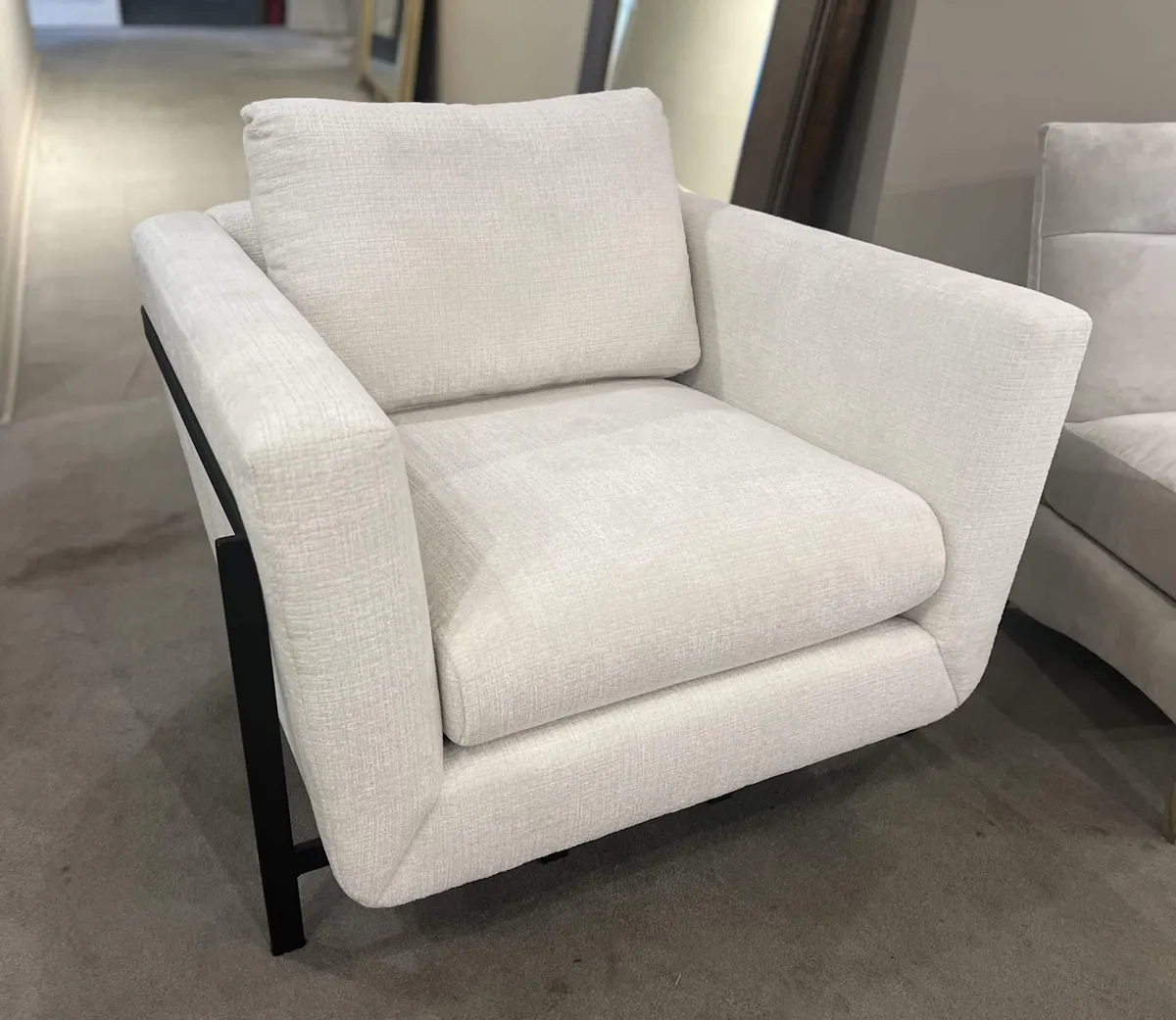 Century LTD5300-6/50 Vince Chair Century LTD5300-6/50 Vince Chair