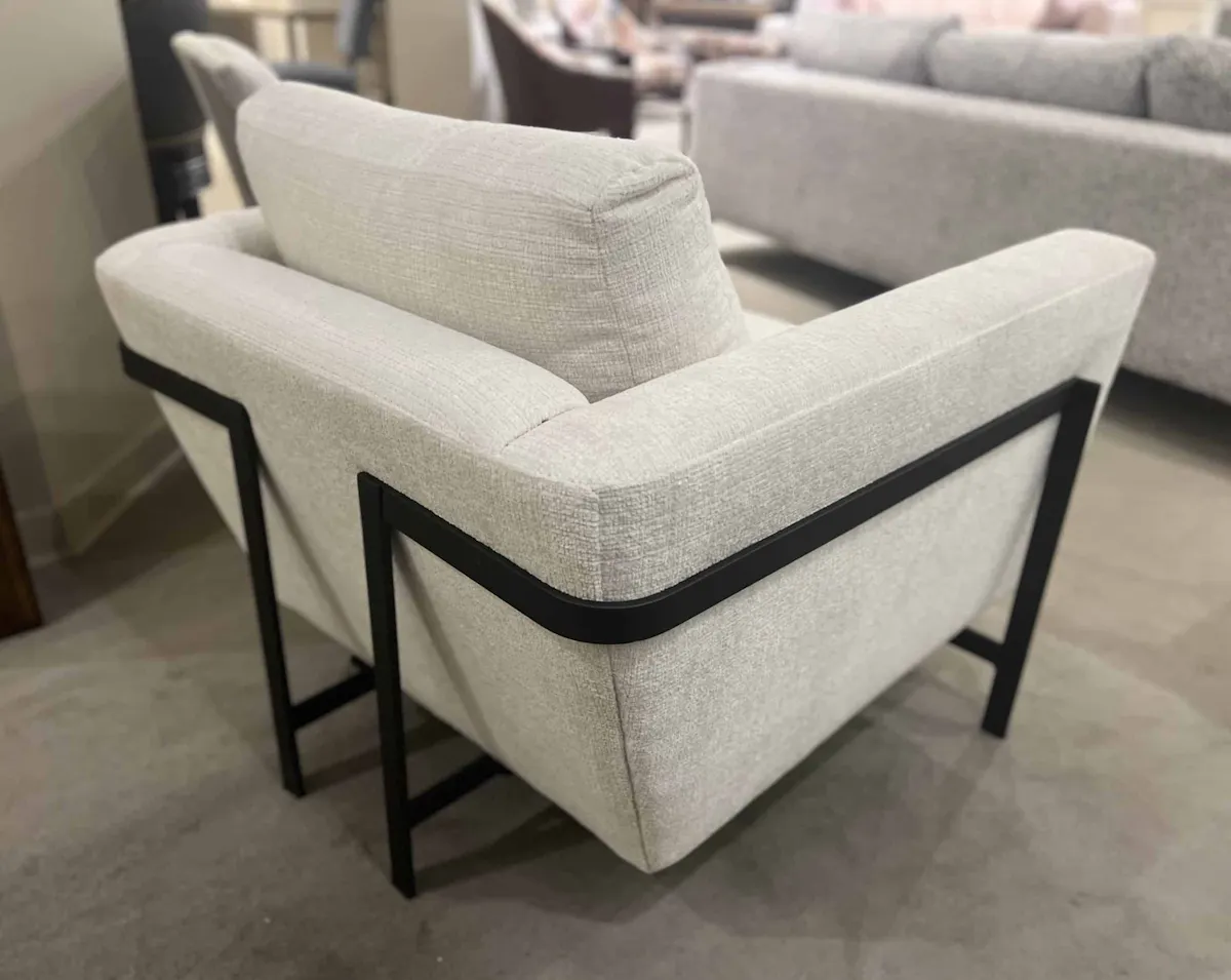 Century LTD5300-6/50 Vince Chair Century LTD5300-6/50 Vince Chair