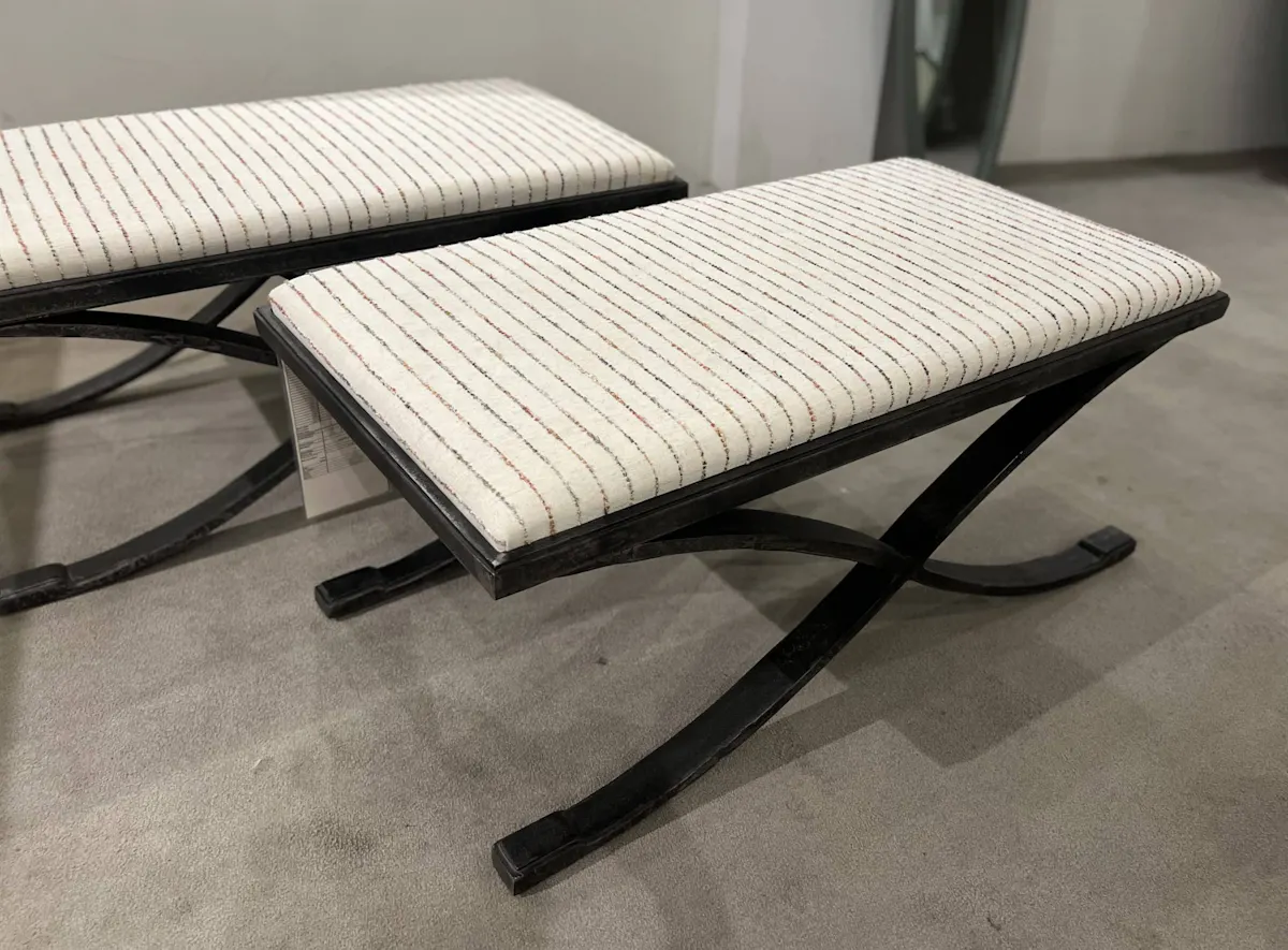 Century AE9-555/170 Girard Bench Century AE9-555/170 Girard Bench