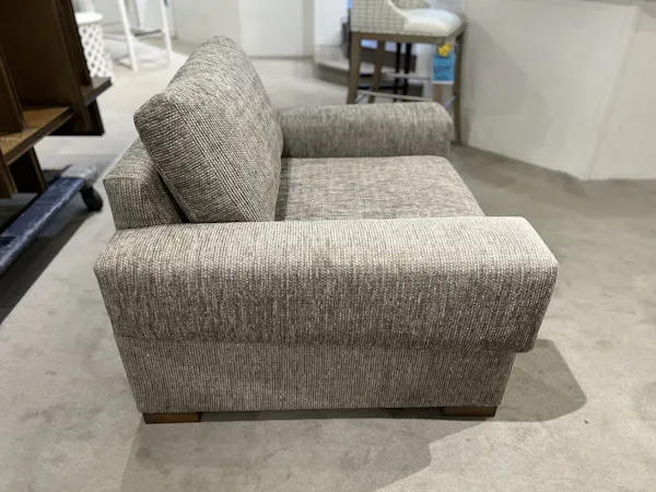 Century LTD7100-6/230 Great Room Chair Century LTD7100-6/230 Great Room Chair