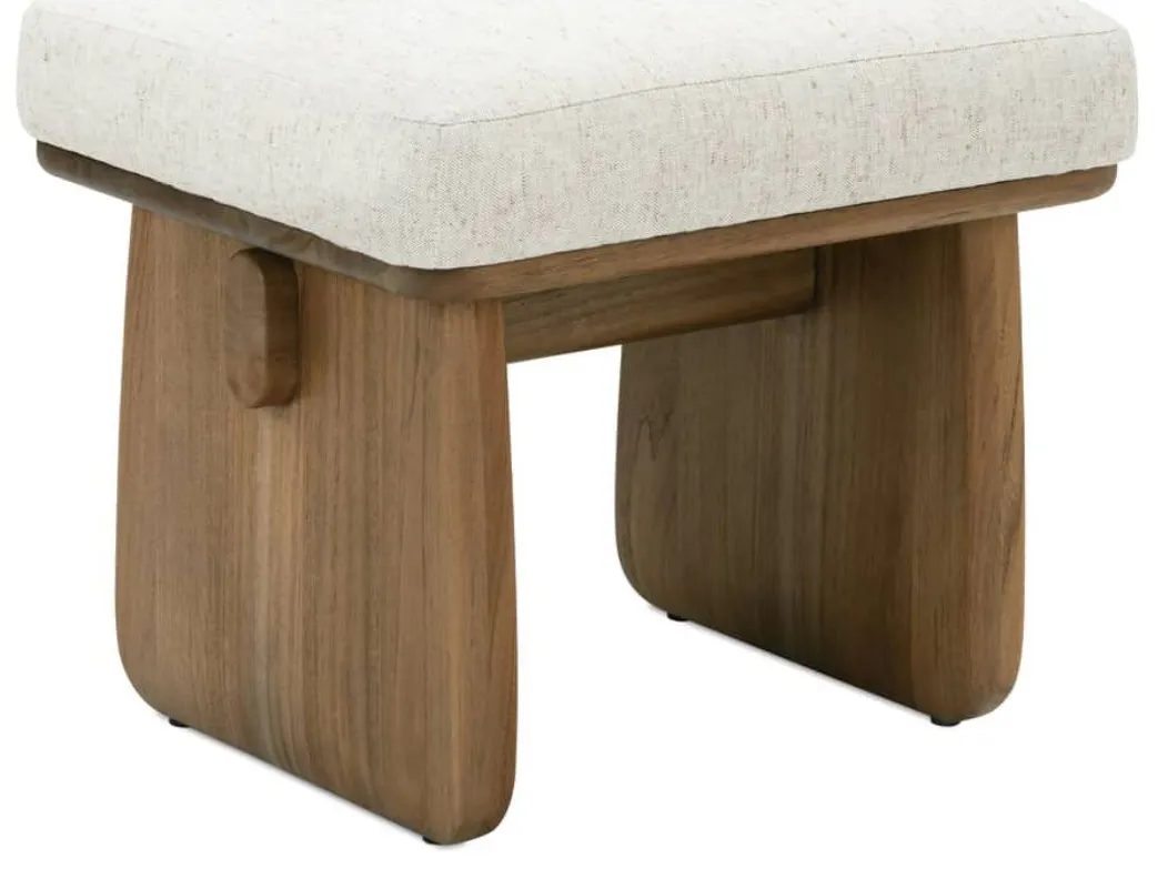 Rowe Furniture R100-005-RC Nova Ottoman Rowe Furniture R100-005-RC Nova Ottoman
