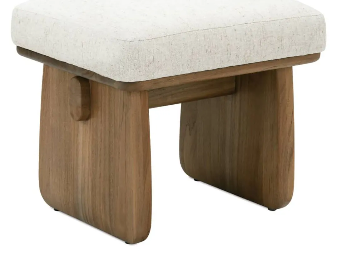 Rowe Furniture R100-005-RC Nova Ottoman Rowe Furniture R100-005-RC Nova Ottoman