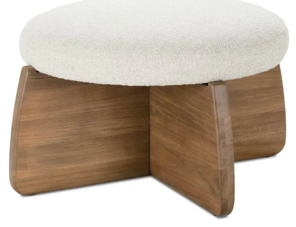 Rowe Furniture R100-018-RC Nova Cocktail Ottoman Rowe Furniture R100-018-RC Nova Cocktail Ottoman