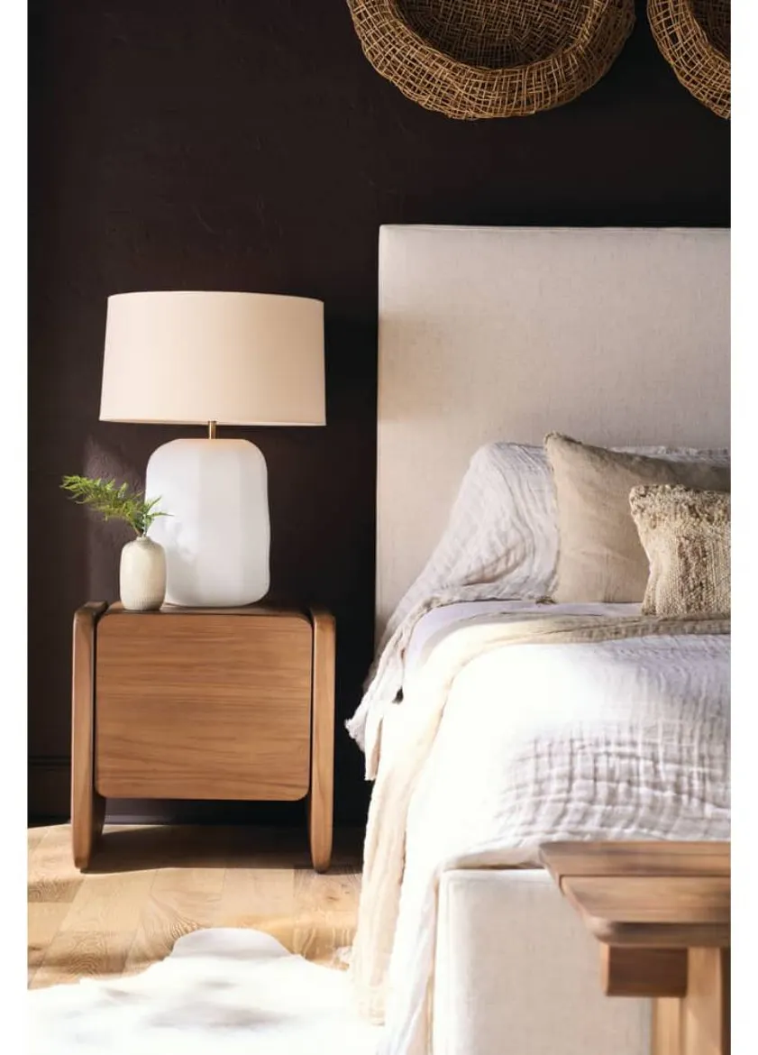 Rowe Furniture RR-11000-330 Nova End Table Rowe Furniture RR-11000-330 Nova End Table