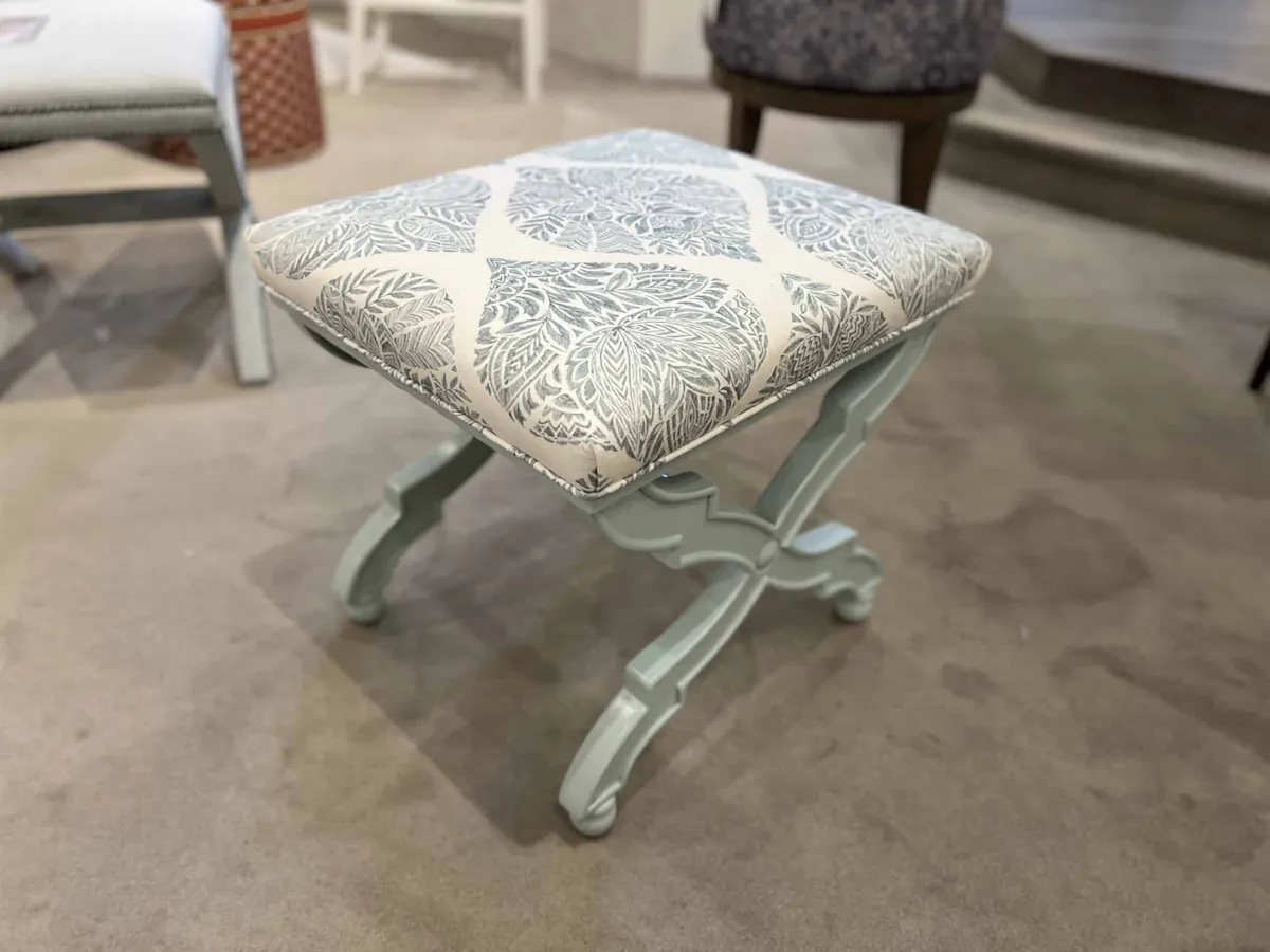 Jessica Charles 800/10372 Antonia Ottoman Jessica Charles 800/10372 Antonia Ottoman