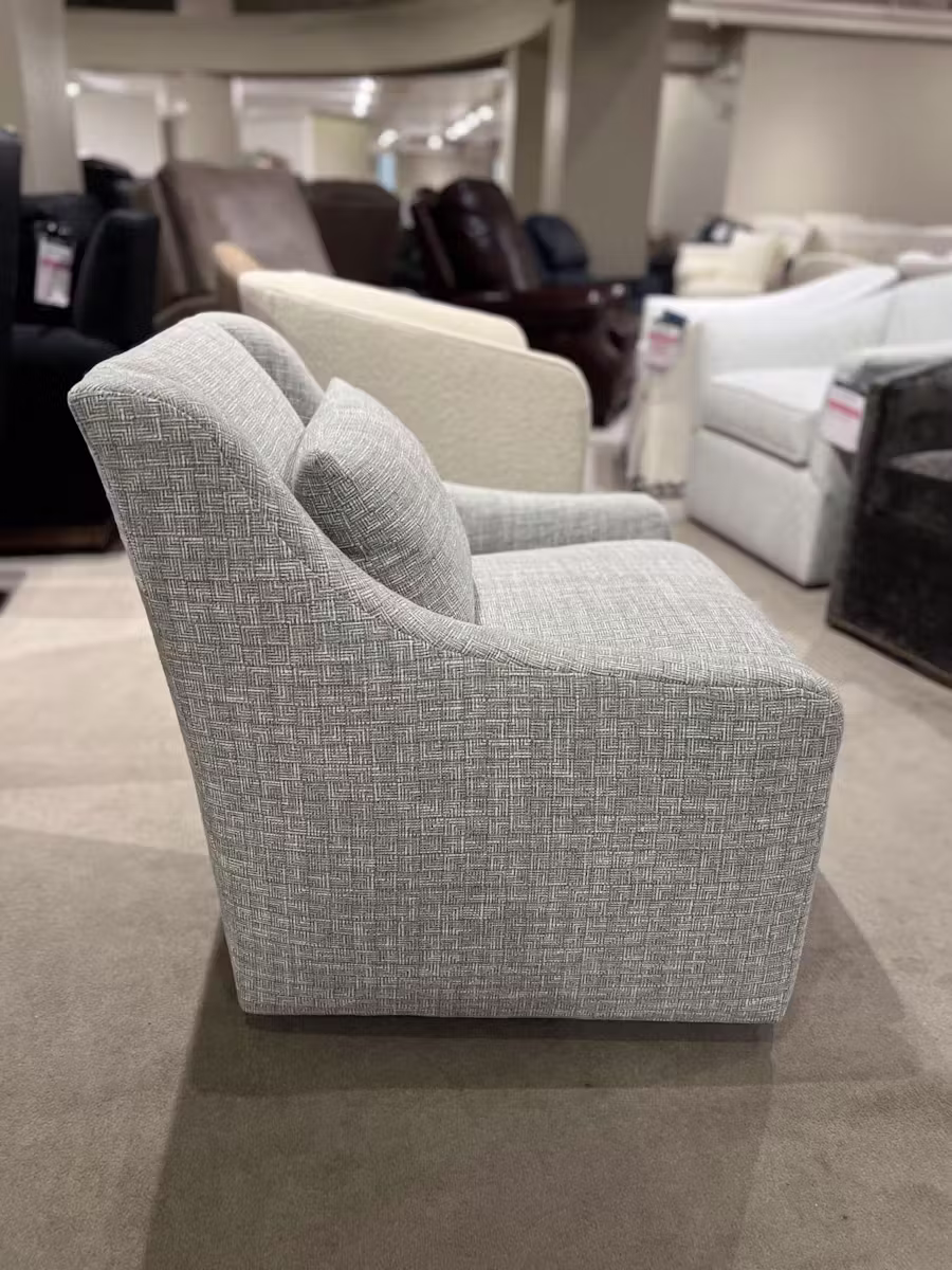 Jessica Charles 4625-S/10376 Cecelia Swivel Chair Jessica Charles 4625-S/10376 Cecelia Swivel Chair