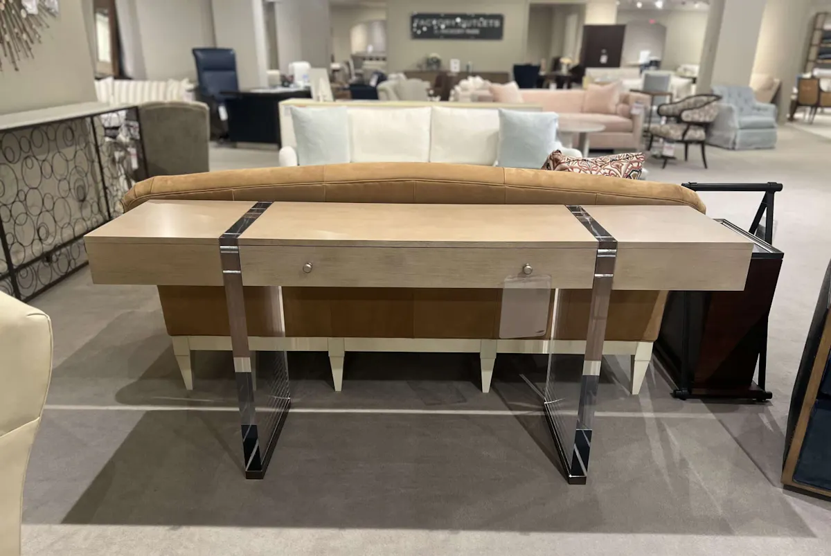 Century CP9-8002/30 Gramercy Console Century CP9-8002/30 Gramercy Console