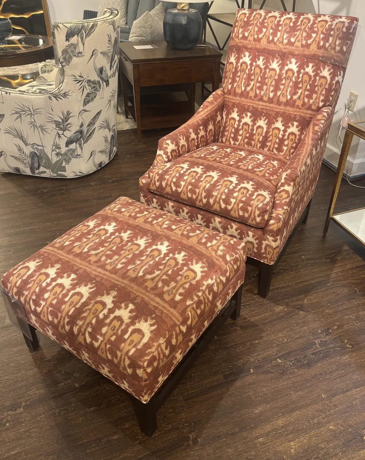 Wesley Hall 501-25 Laslo Chair and Ottoman Wesley Hall 501-25 Laslo Chair and Ottoman