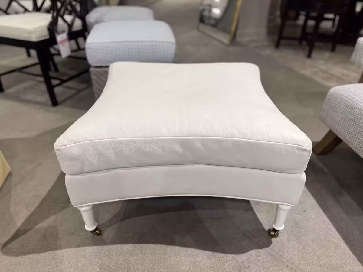 Hickory Chair HC1527-29/40 Virginia Ottoman Hickory Chair HC1527-29/40 Virginia Ottoman