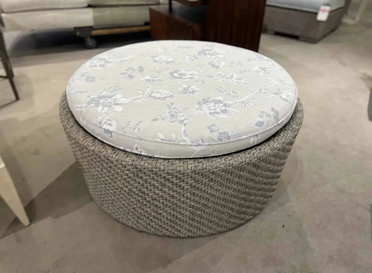Hickory Chair HCD8778-30/320 Yara Cocktail Ottoman Hickory Chair HCD8778-30/320 Yara Cocktail Ottoman