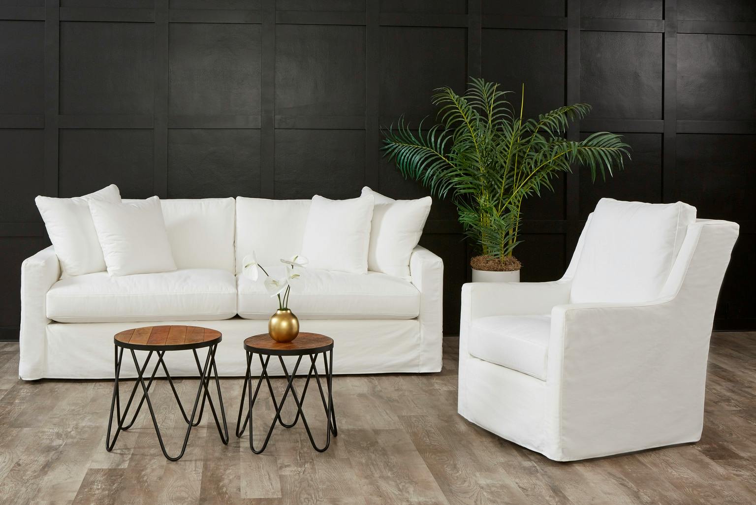 Four Seasons U7-241GS MCMICHAEL 41″ DEEP 2 SEAT GRANDE SOFA UPHOLSTERED WITHOUT SKIRT