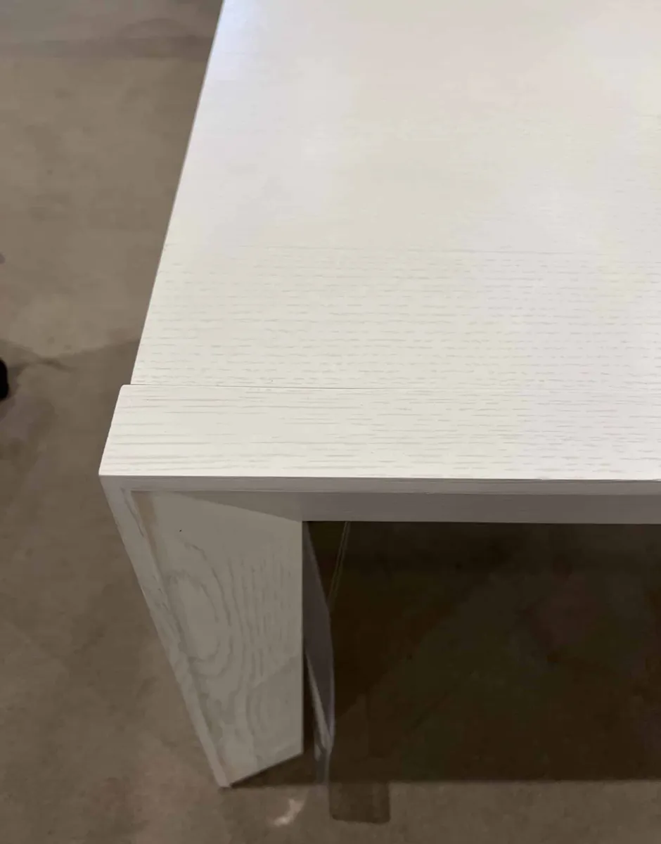 Century CR9-601-4/20 Wythe Cocktail Table Century CR9-601-4/20 Wythe Cocktail Table