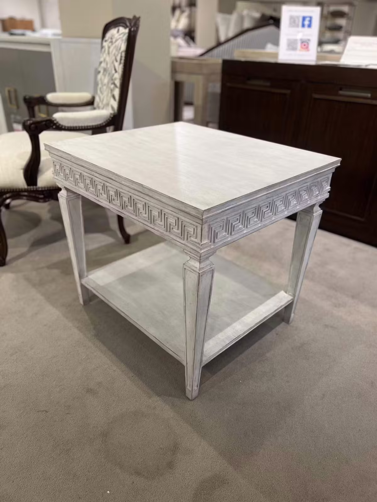 Maitland-Smith 8470-32/390 Natalie Side Table Maitland-Smith 8470-32/390 Natalie Side Table