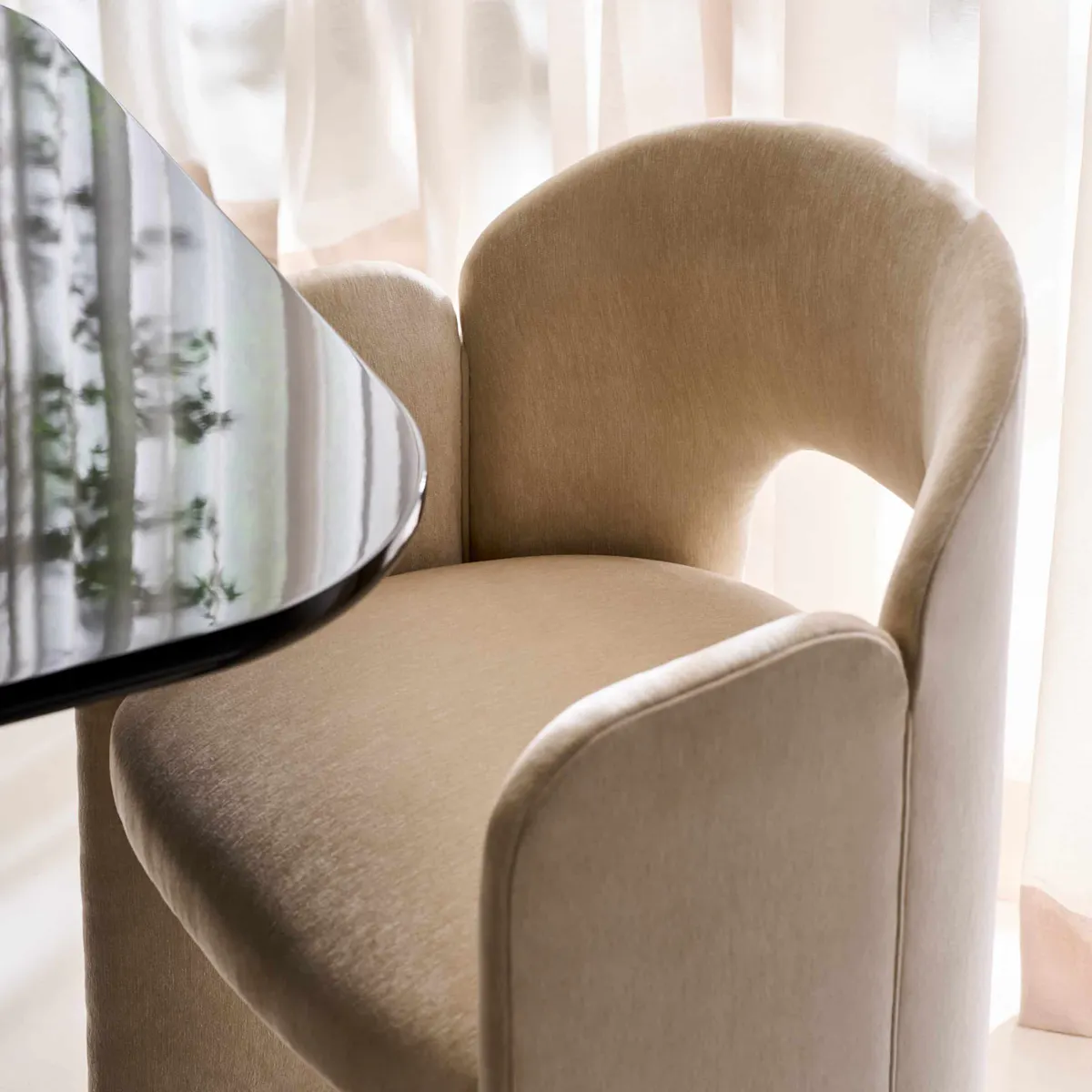 Caracole CLA-425V-272 Overlap Arm Dining Chair Caracole CLA-425V-272 Overlap Arm Dining Chair