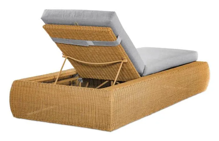 Century D8A-3501-V1 Wade Poolside Wicker Chaise Century D8A-3501-V1 Wade Poolside Wicker Chaise