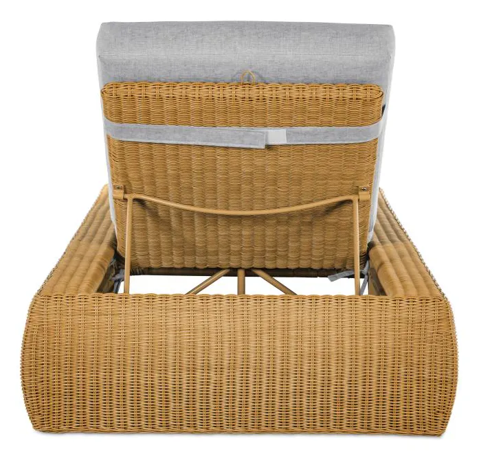 Century D8A-3501-V1 Wade Poolside Wicker Chaise Century D8A-3501-V1 Wade Poolside Wicker Chaise