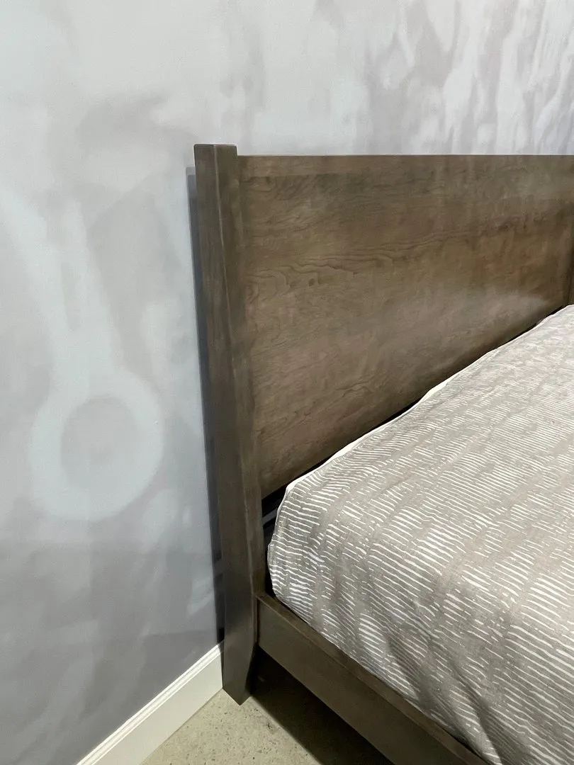 Durham 249-734 Legacy King Common Platform Bed