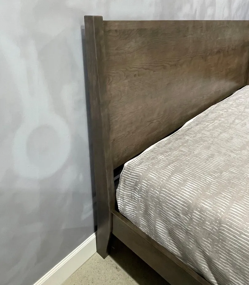 Durham 249-734 Legacy King Common Platform Bed Durham 249-734 Legacy King Common Platform Bed