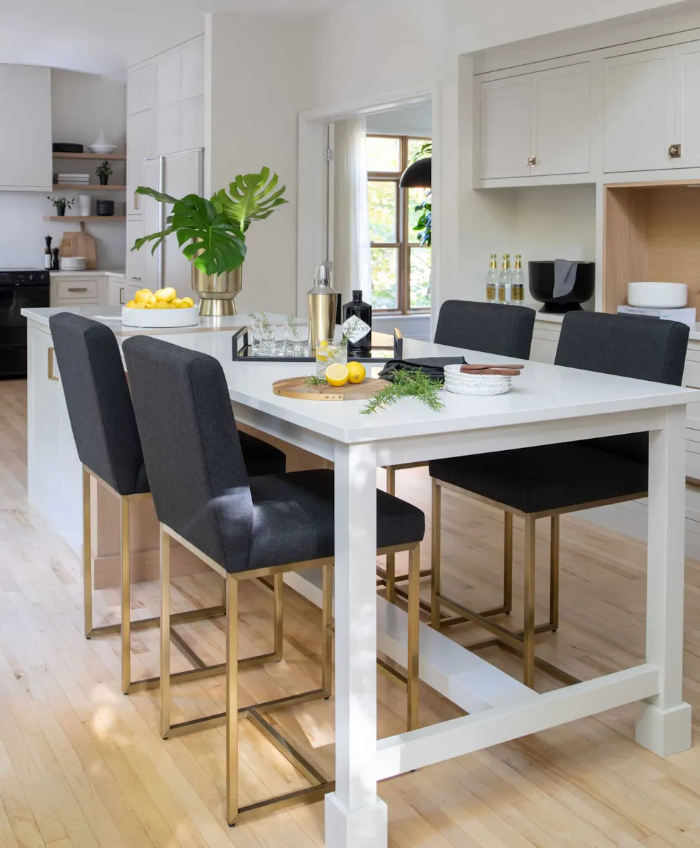 Canadel SNF08174XTGLM24 Stool 8174 Canadel SNF08174XTGLM24 Stool 8174