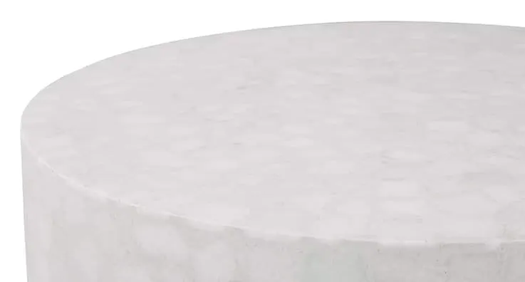 Bassett Furniture 6307-0605 Corsica Indoor and Outdoor Round Cocktail Table Bassett Furniture 6307-0605 Corsica Indoor and Outdoor Round Cocktail Table