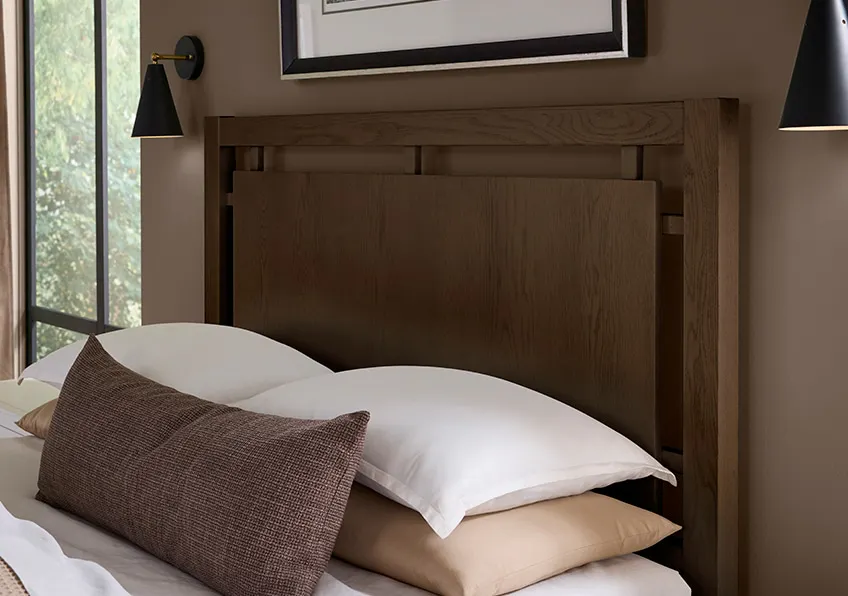 Vaughan Bassett 840-557-755-922 Queen Floating Panel Bed In Dark Oak Vaughan Bassett 840-557-755-922 Queen Floating Panel Bed In Dark Oak