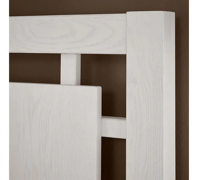 Vaughan Bassett 844-557-050B-502-555 Queen Floating Panel Bed With Footboard Storage In Soft White Oak Vaughan Bassett 844-557-050B-502-555 Queen Floating Panel Bed With Footboard Storage In Soft White Oak