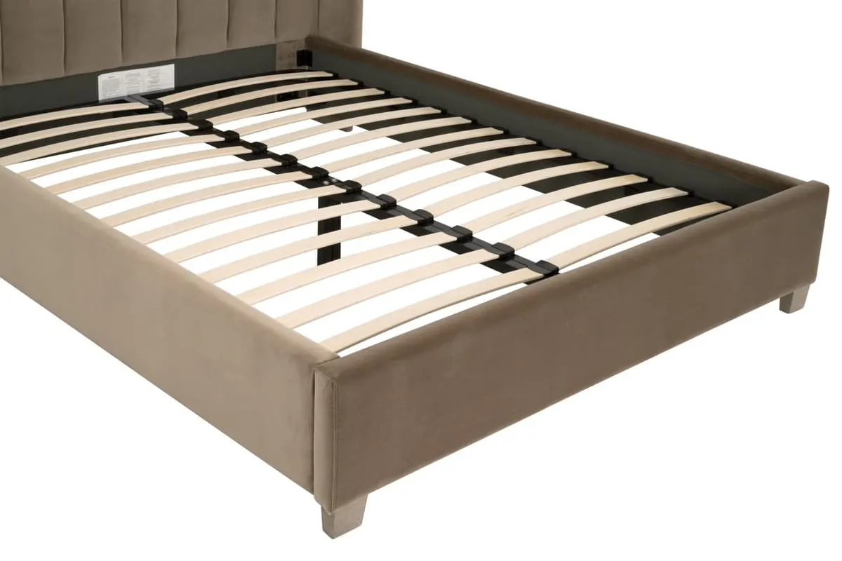 Essentials For Living 7127-2.CAR/NG Chandler Cal King Bed Essentials For Living 7127-2.CAR/NG Chandler Cal King Bed