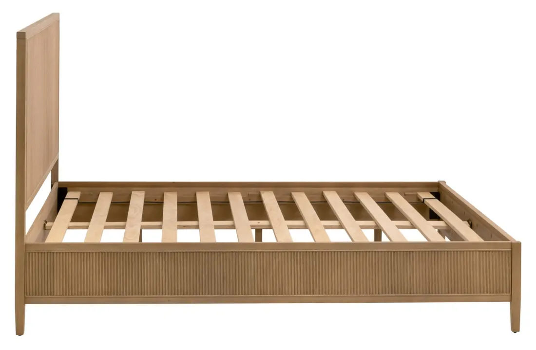 Essentials For Living 5255-1.NAT Highland Queen Bed Essentials For Living 5255-1.NAT Highland Queen Bed