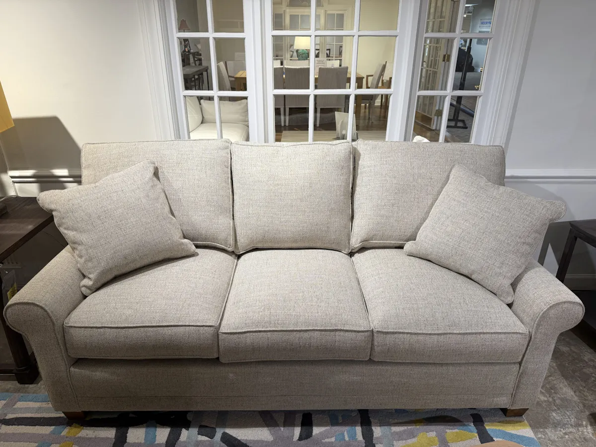 Rowe BT200 My Style Living Room Sofa Rowe BT200 My Style Living Room Sofa