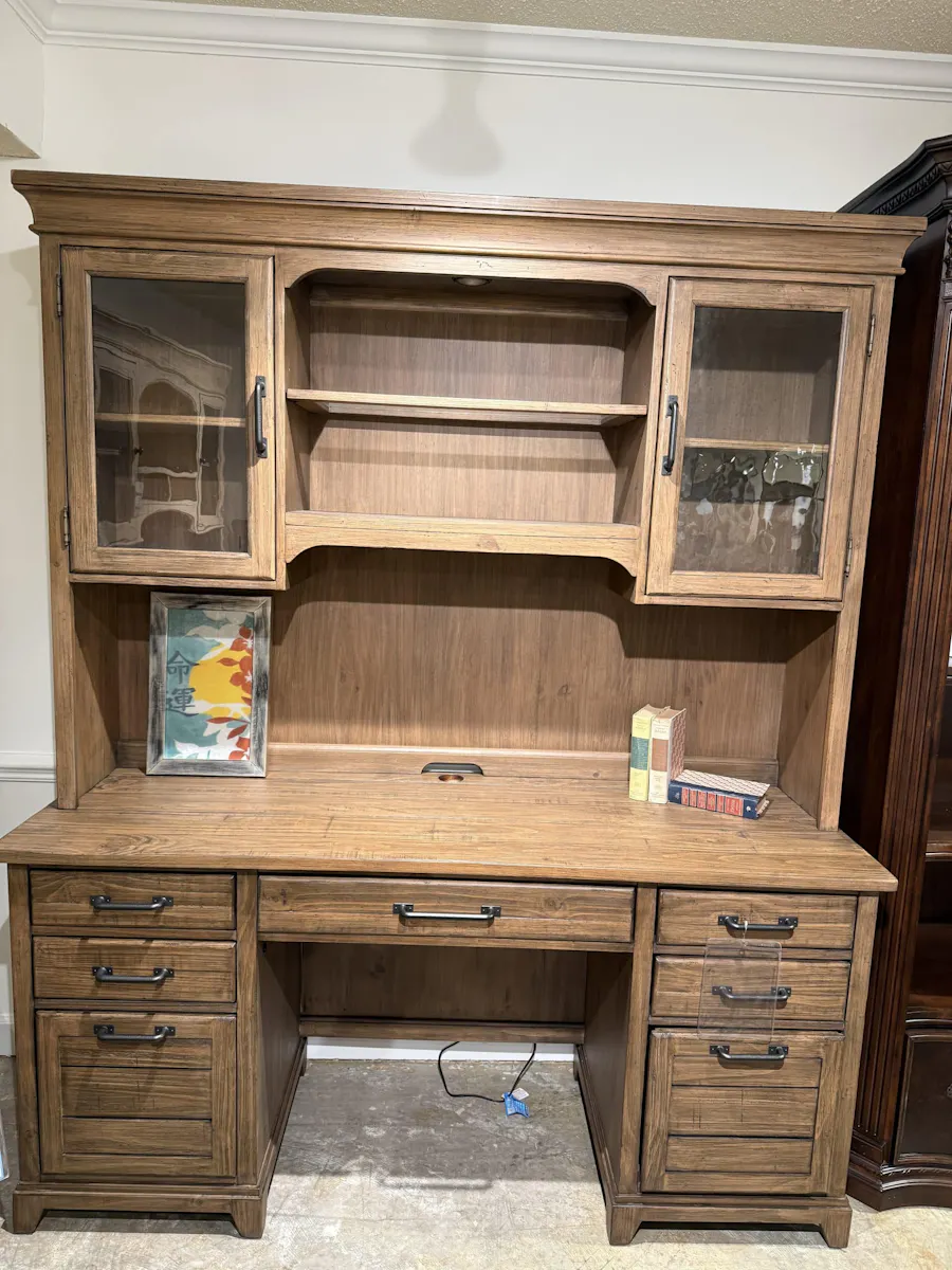 Kincaid 706-942SP Plank Road Farmstead Executive Credenza and Hutch Kincaid 706-942SP Plank Road Farmstead Executive Credenza and Hutch