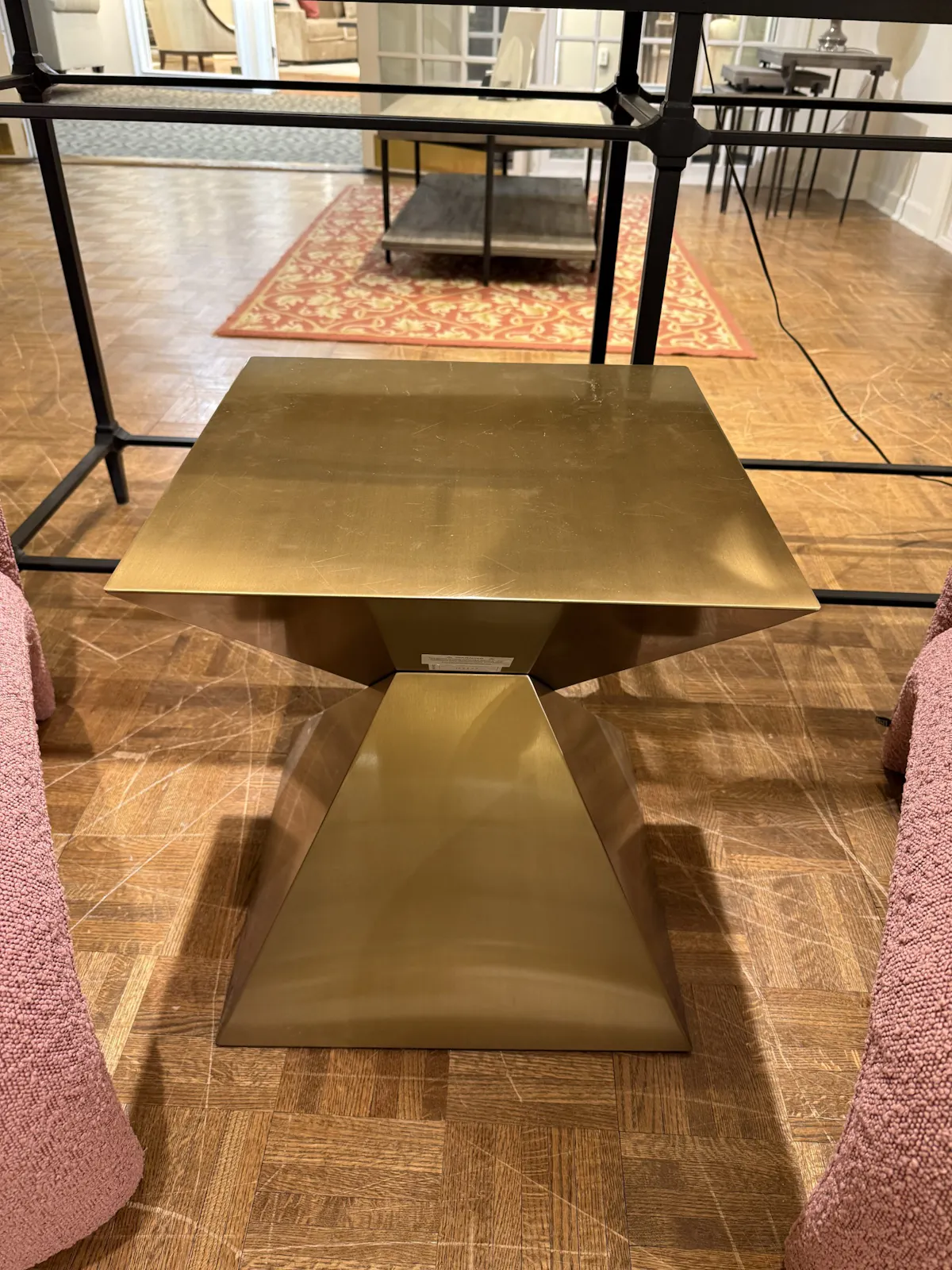 Nuevo HGSX246 Giza Side Table Nuevo HGSX246 Giza Side Table