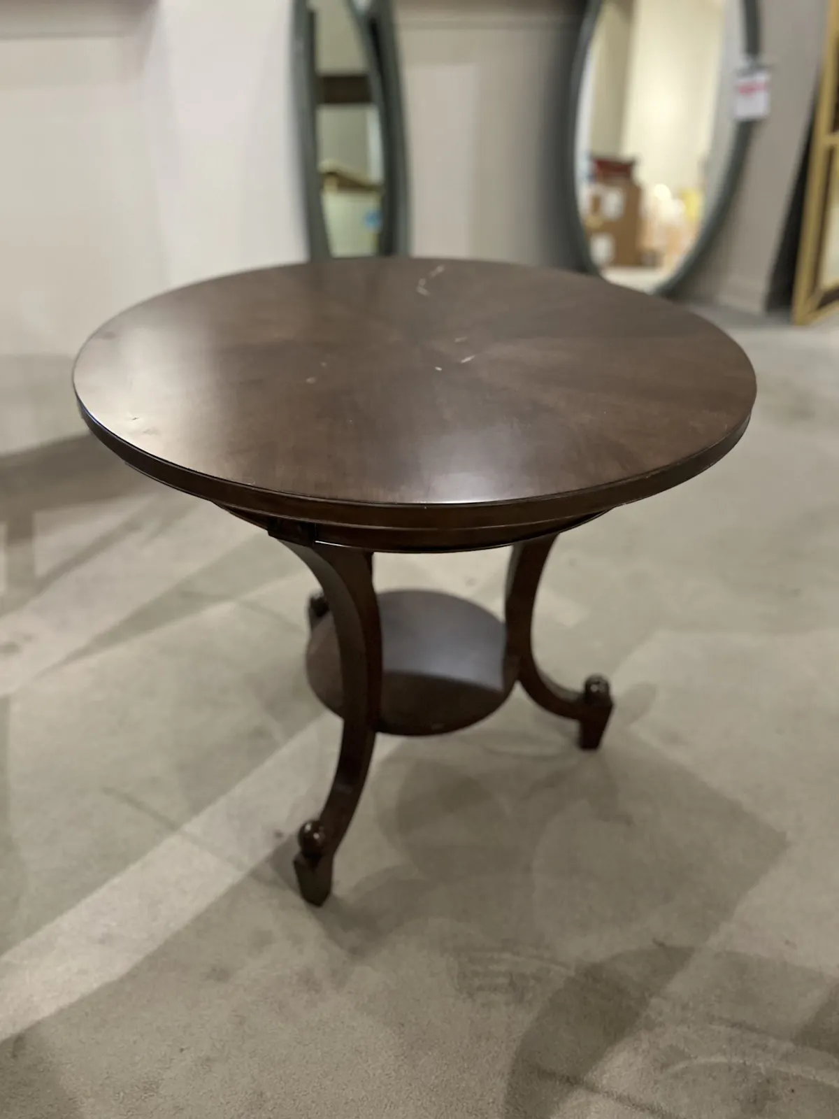 Hickory Chair HC9185-10/150 Seize Side Table Hickory Chair HC9185-10/150 Seize Side Table