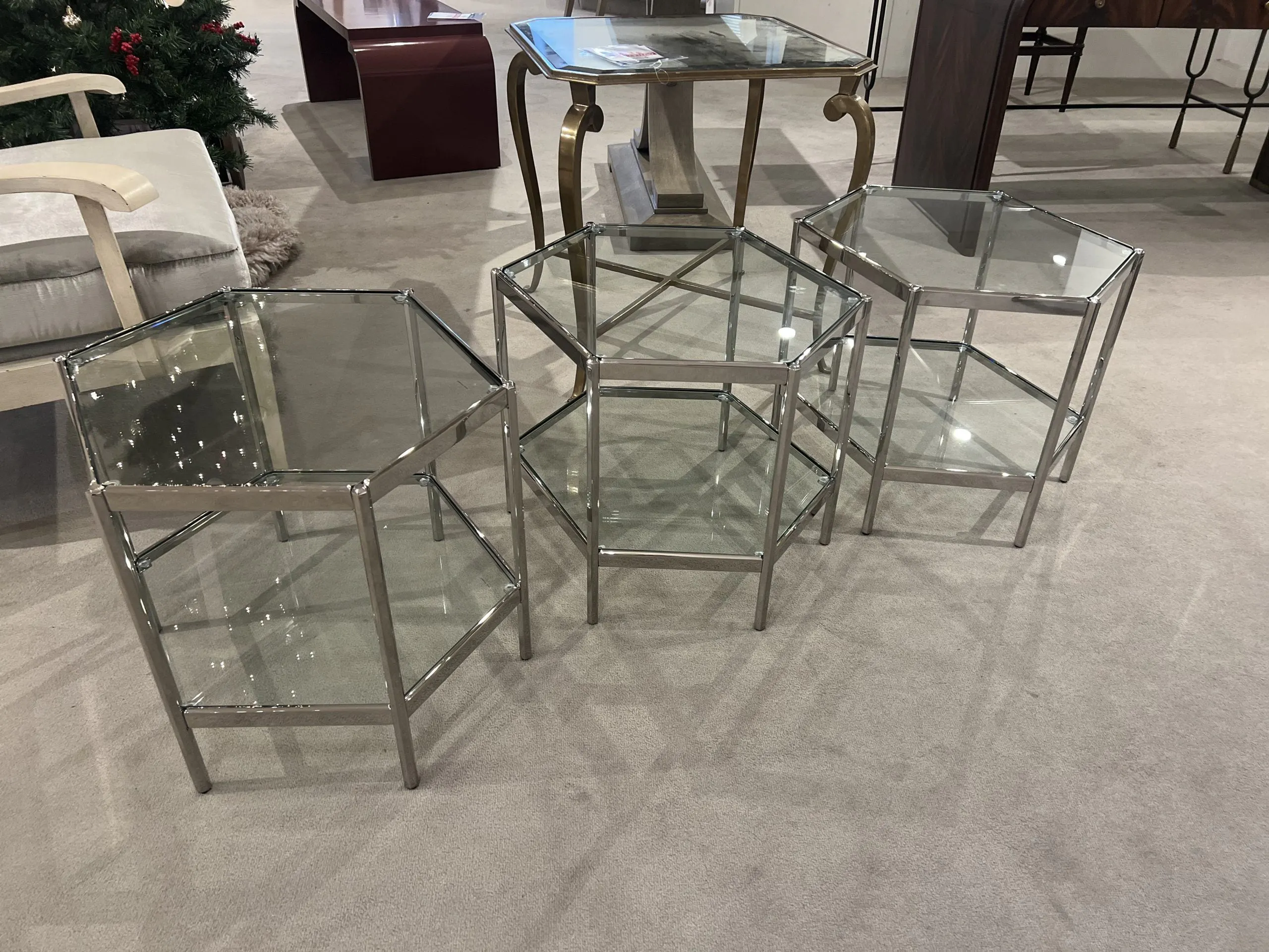 Century AEA-646-1/30 Dax Side Table w/Glass Top