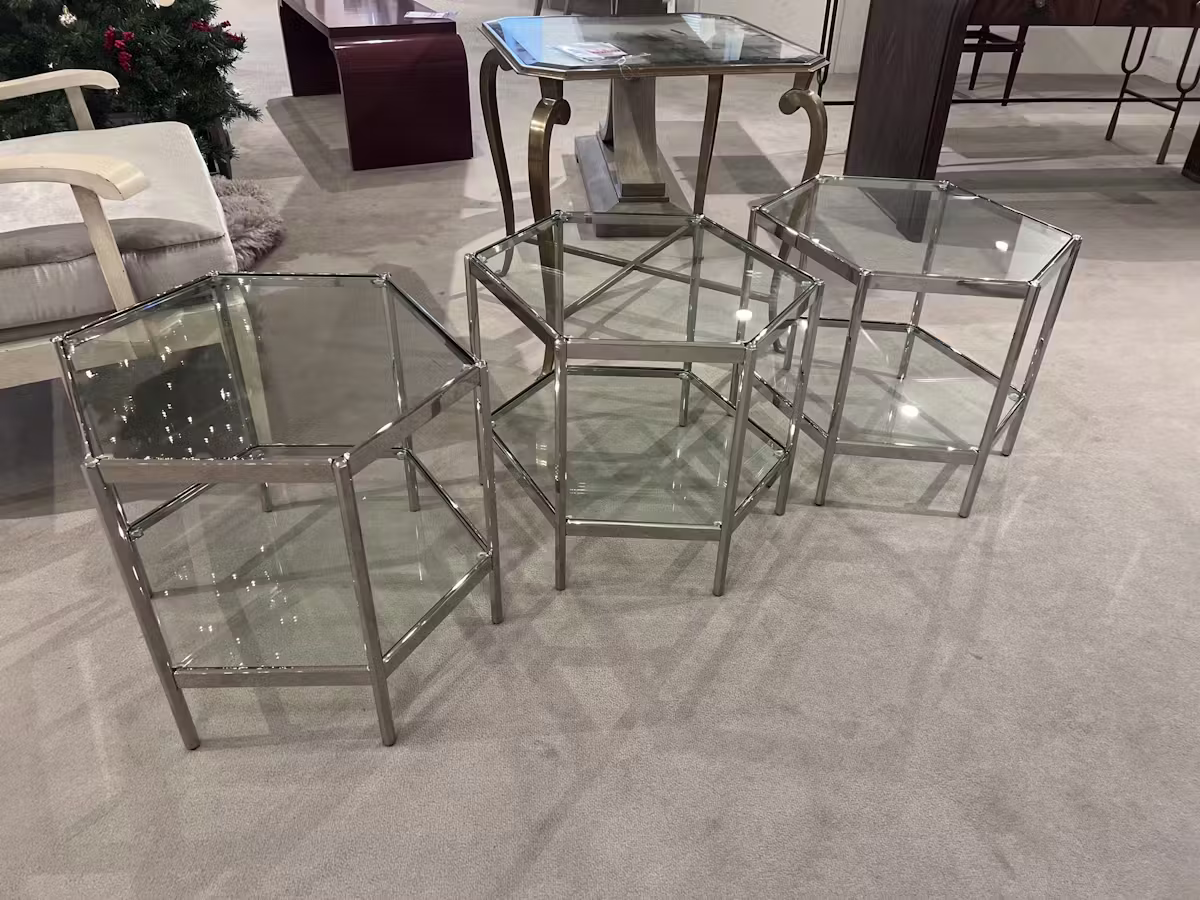 Century AEA-646-1/30 Dax Side Table w/Glass Top Century AEA-646-1/30 Dax Side Table w/Glass Top