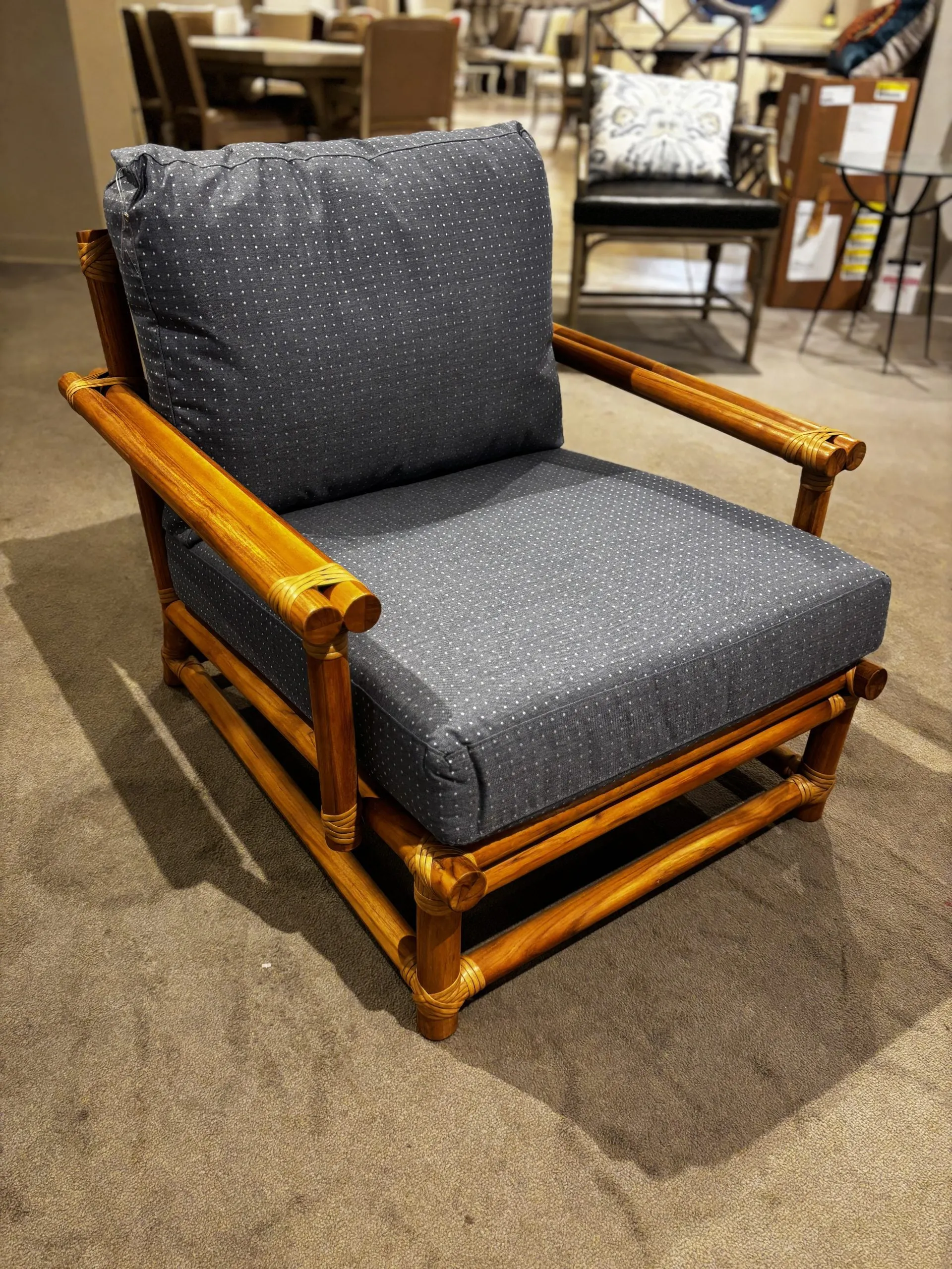 Century C7-D88-3025/140 Outdoor Lounge Chair