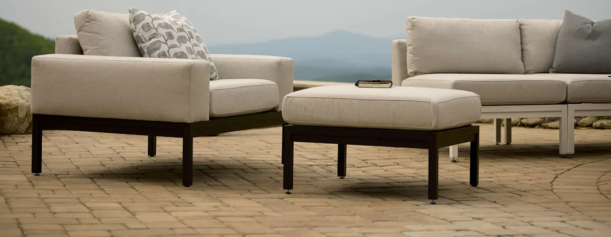 Lane Venture 600-55 Bespoke Modular Ottoman Lane Venture 600-55 Bespoke Modular Ottoman