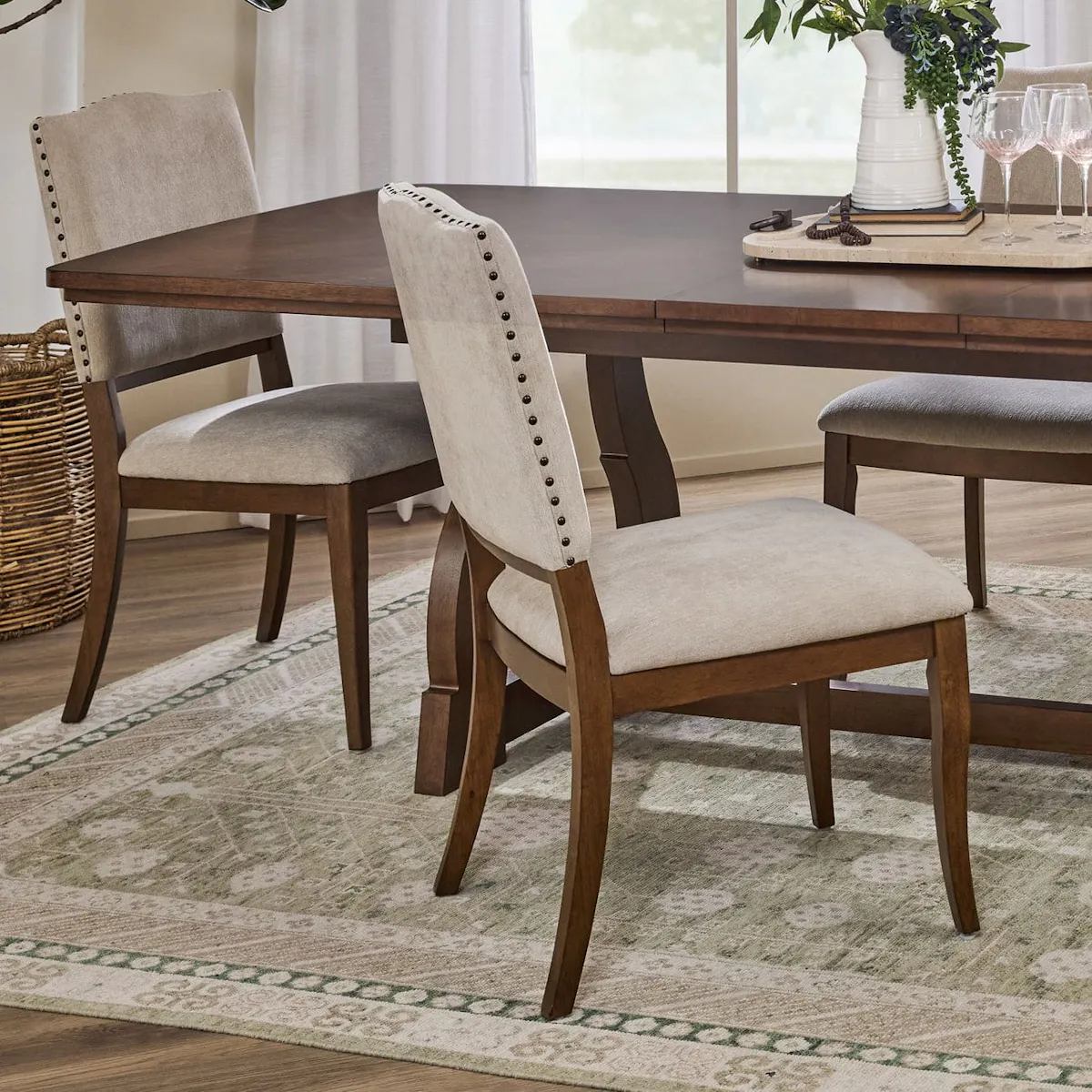 Flexsteel W1042-840 Bellevue Pair of Upholstered Dining Chairs Flexsteel W1042-840 Bellevue Pair of Upholstered Dining Chairs
